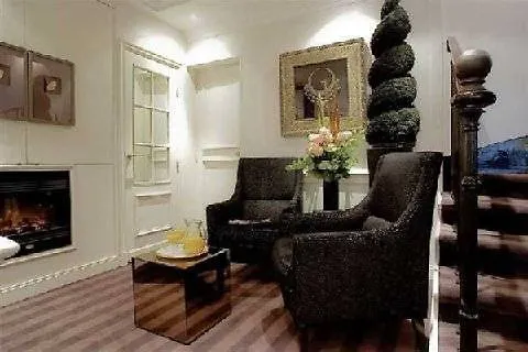 Etoile Trocadero Hotel 3*